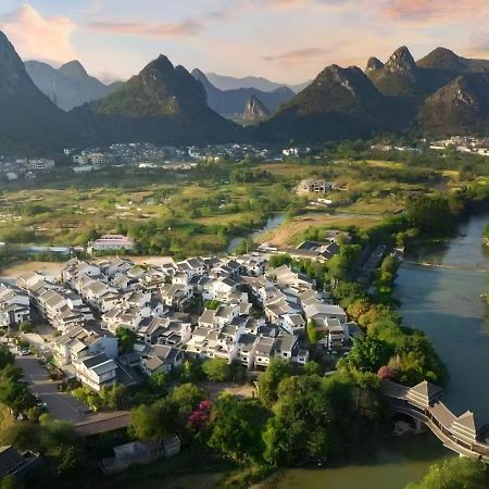 Serene Vale Inn Guilin-Free One Way Pick Up Service To High-Speed Railway Station For 2 Nights Extérieur photo
