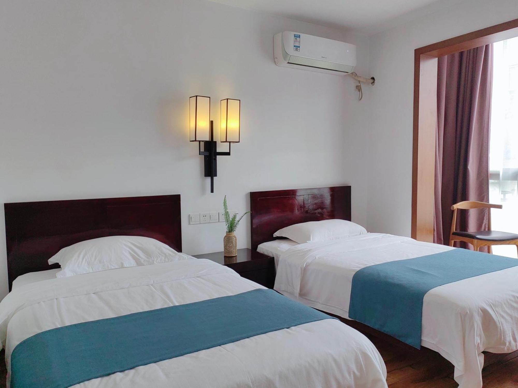 Serene Vale Inn Guilin-Free One Way Pick Up Service To High-Speed Railway Station For 2 Nights Extérieur photo