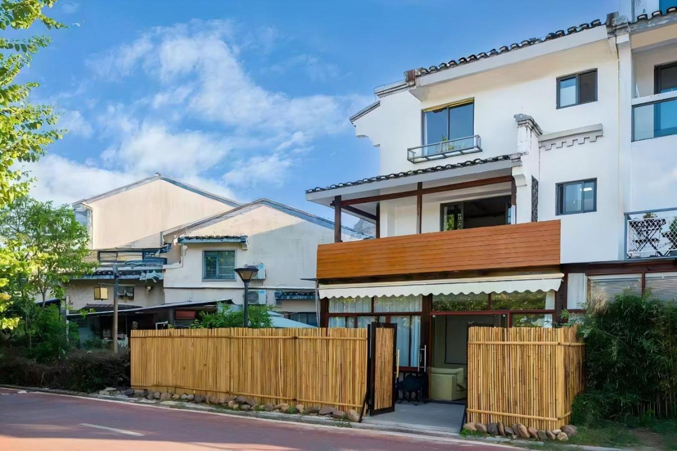 Serene Vale Inn Guilin-Free One Way Pick Up Service To High-Speed Railway Station For 2 Nights Extérieur photo