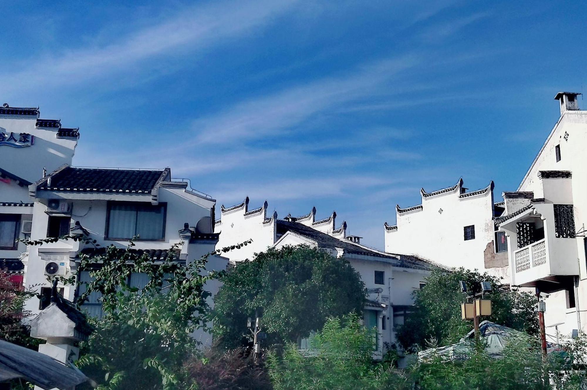 Serene Vale Inn Guilin-Free One Way Pick Up Service To High-Speed Railway Station For 2 Nights Extérieur photo