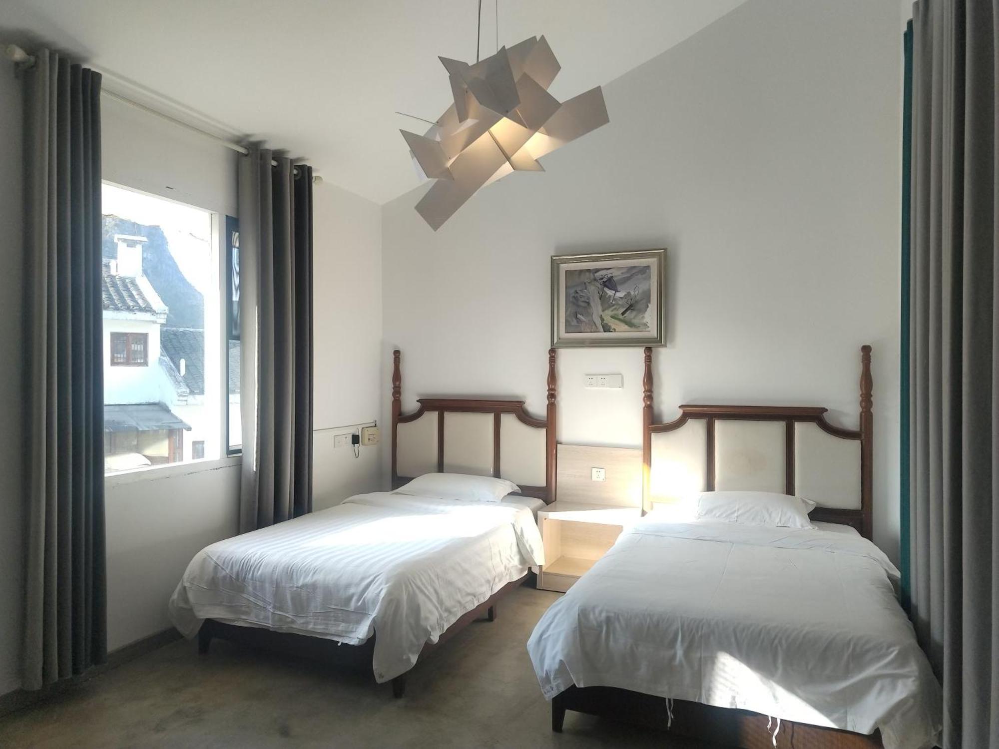 Serene Vale Inn Guilin-Free One Way Pick Up Service To High-Speed Railway Station For 2 Nights Extérieur photo