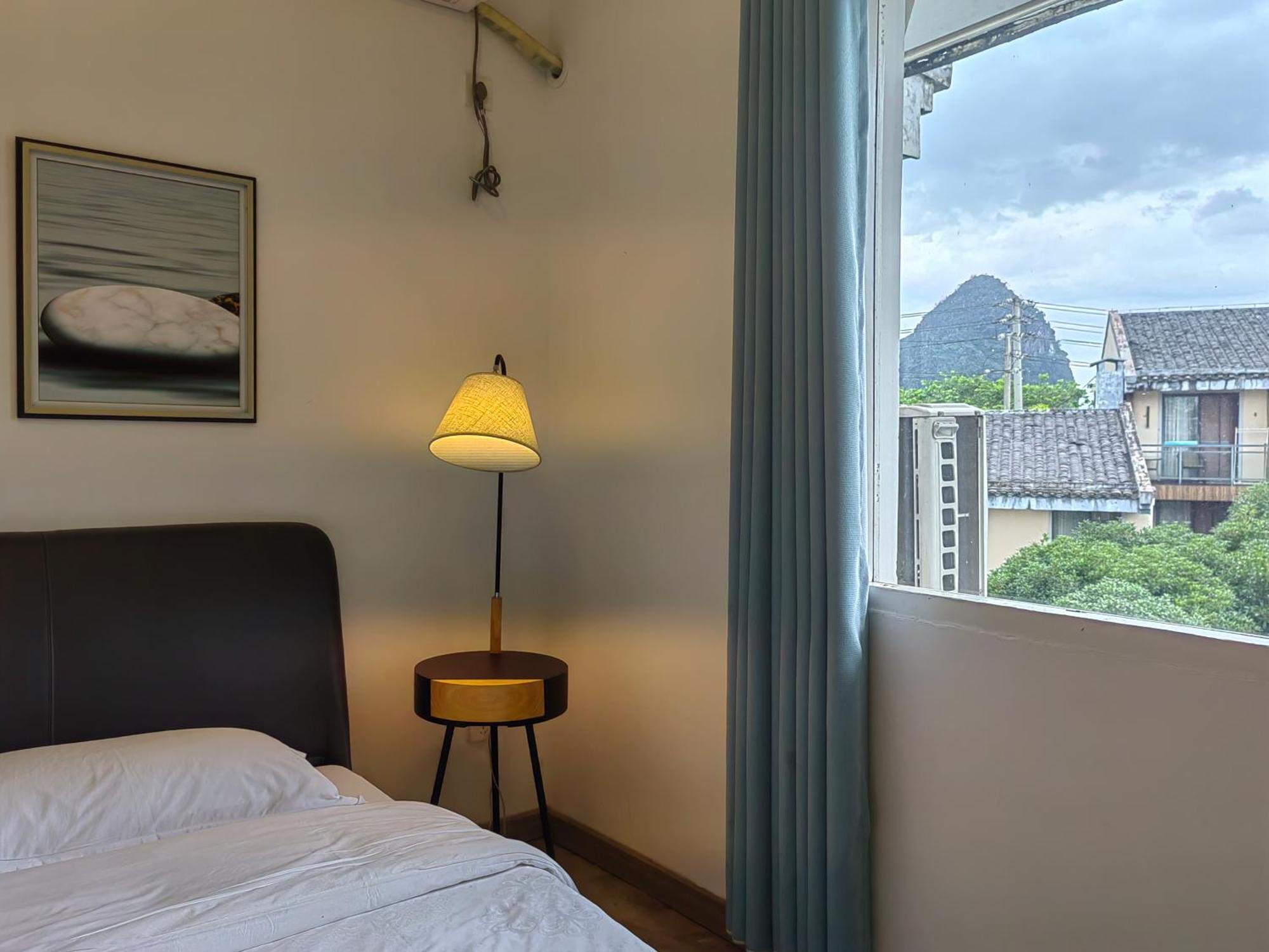 Serene Vale Inn Guilin-Free One Way Pick Up Service To High-Speed Railway Station For 2 Nights Extérieur photo
