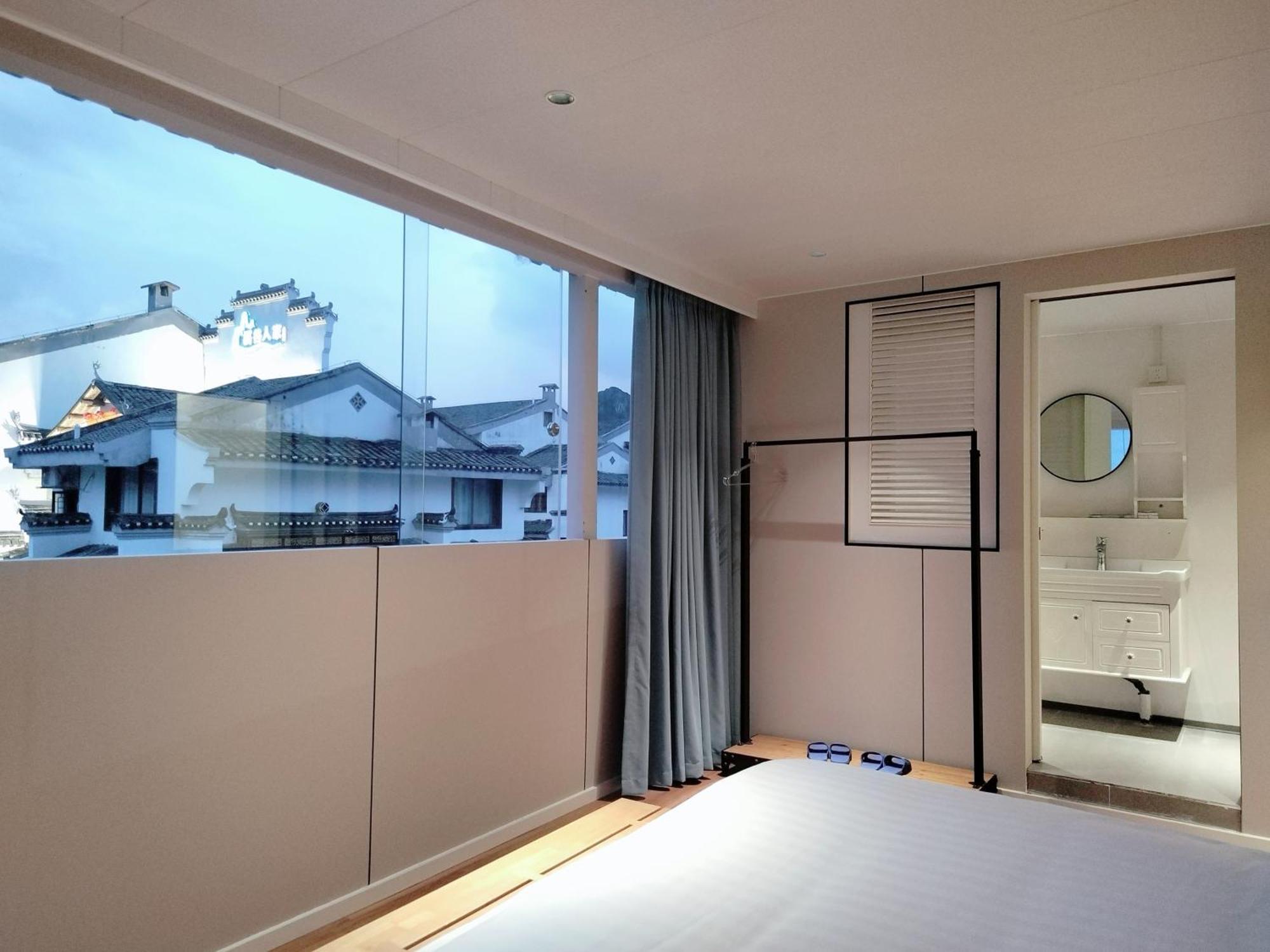 Serene Vale Inn Guilin-Free One Way Pick Up Service To High-Speed Railway Station For 2 Nights Extérieur photo