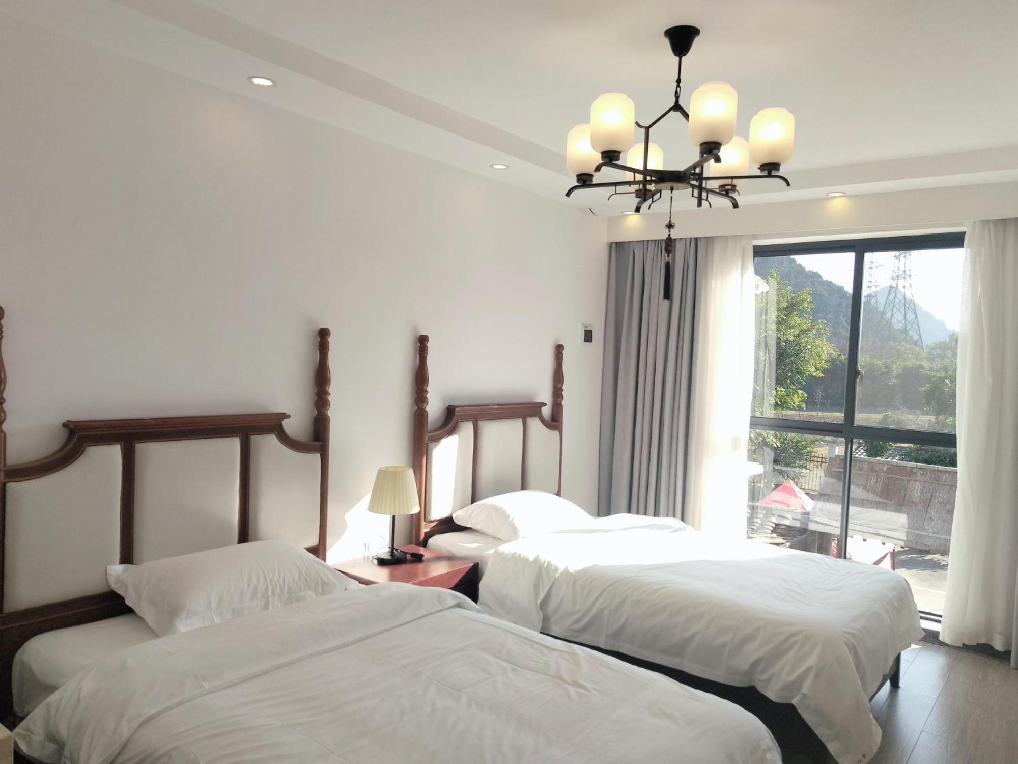 Serene Vale Inn Guilin-Free One Way Pick Up Service To High-Speed Railway Station For 2 Nights Extérieur photo