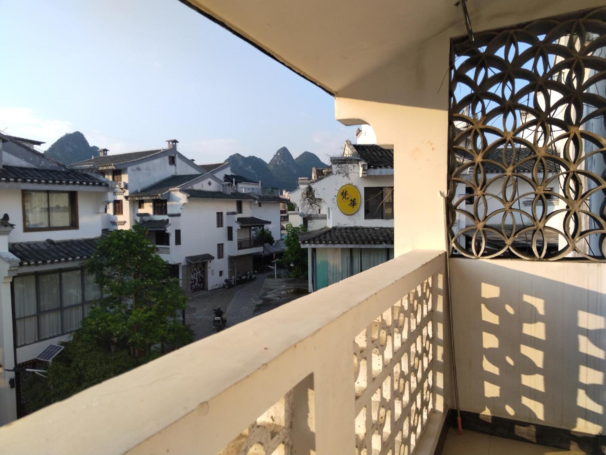 Serene Vale Inn Guilin-Free One Way Pick Up Service To High-Speed Railway Station For 2 Nights Extérieur photo